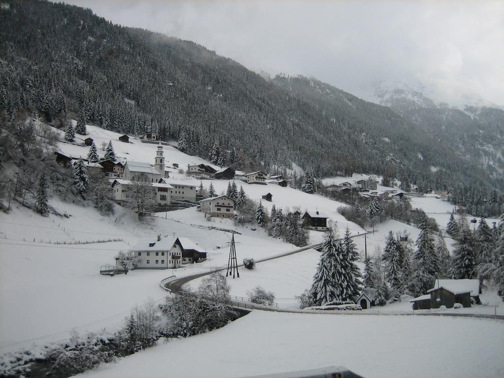 Haus Evelin Daire Sankt Leonhard im Pitztal Dış mekan fotoğraf